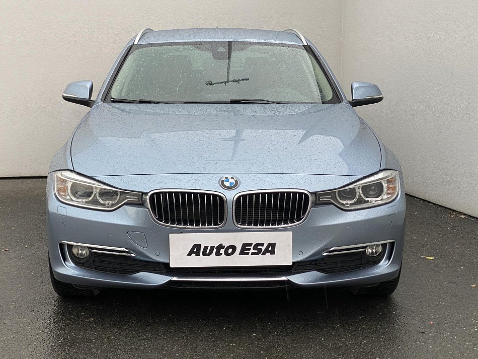 BMW Řada 3 2.0 D LuxuryLine 318 xDrive