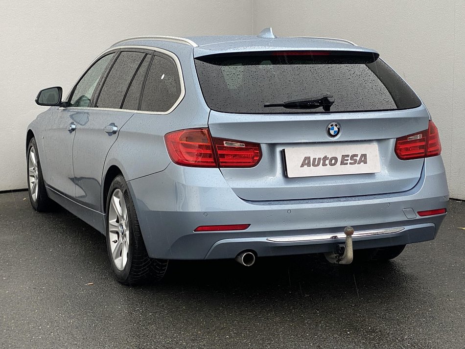 BMW Řada 3 2.0 D LuxuryLine 318 xDrive