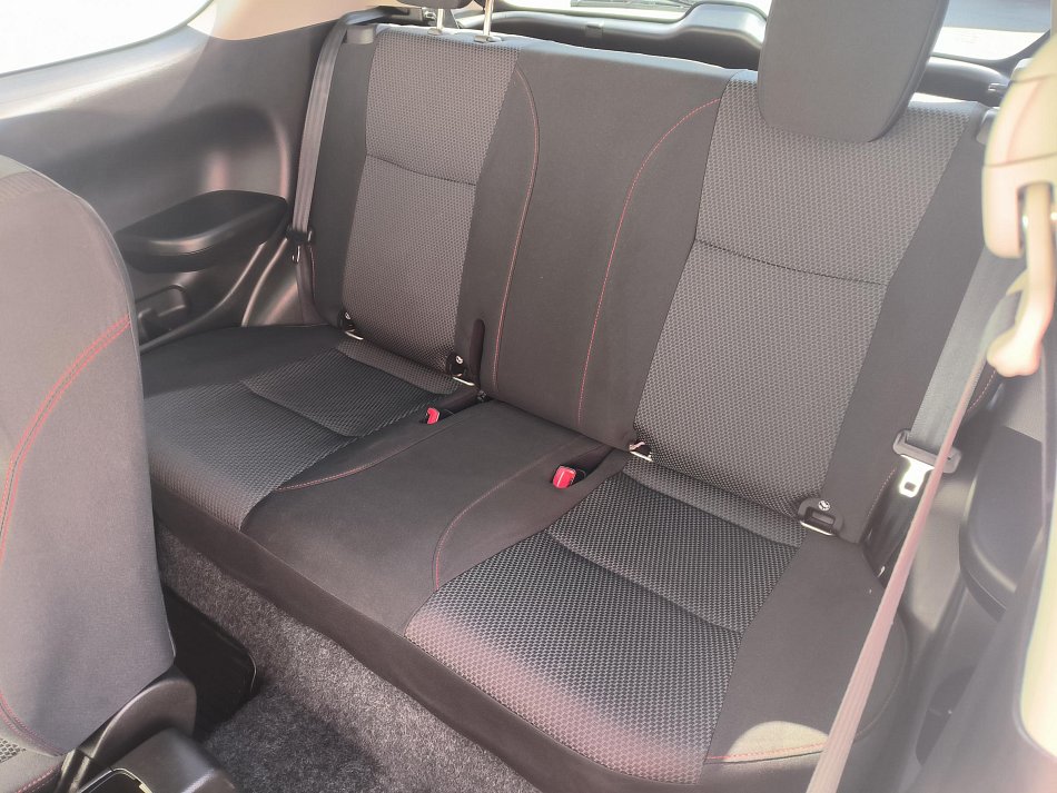 Suzuki Swift 1.6 i Sport