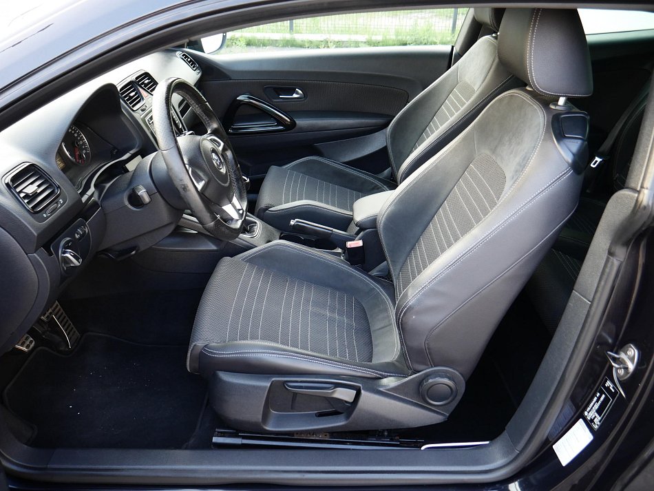 Volkswagen Scirocco 2.0 TSi 