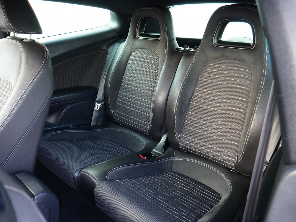 Volkswagen Scirocco 2.0 TSi 