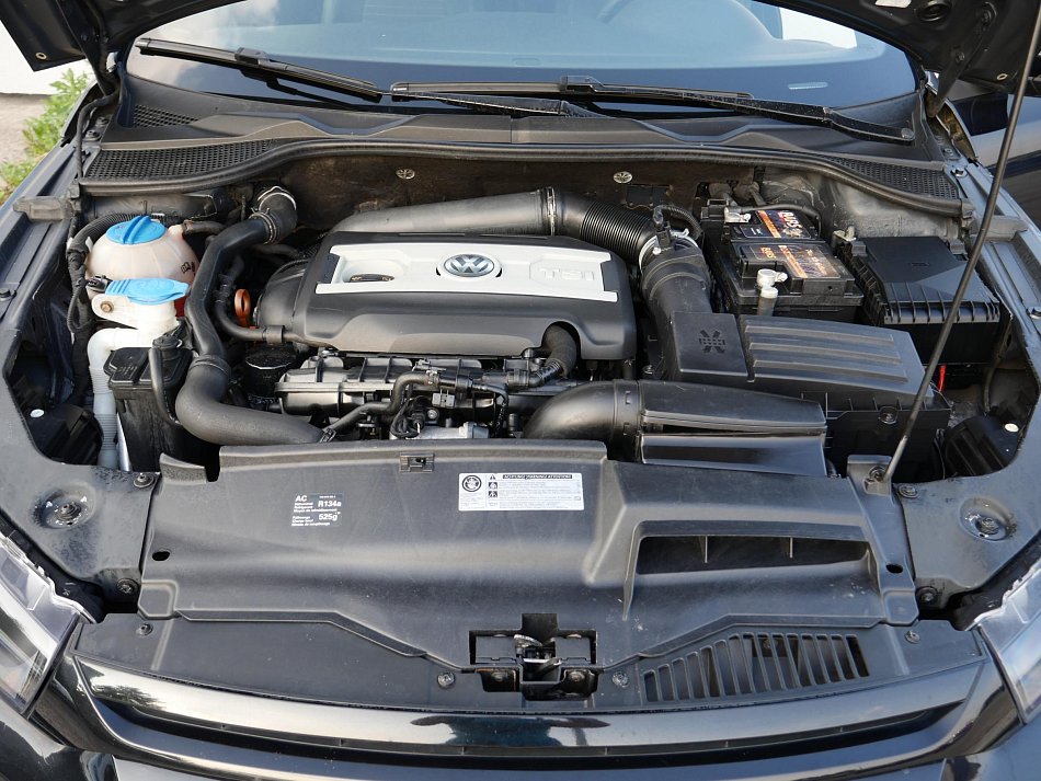 Volkswagen Scirocco 2.0 TSi 