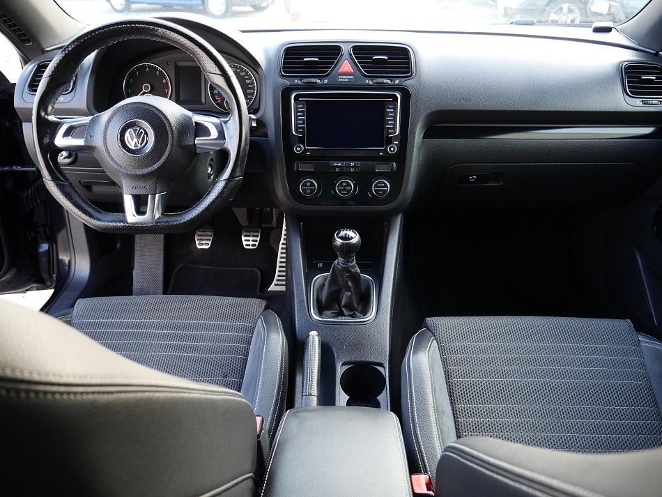 Volkswagen Scirocco 2.0 TSi 