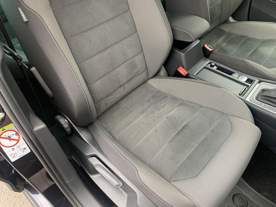 Volkswagen Golf 1.5 TSi 