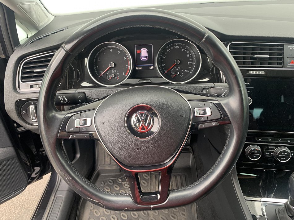 Volkswagen Golf 1.5 TSi 