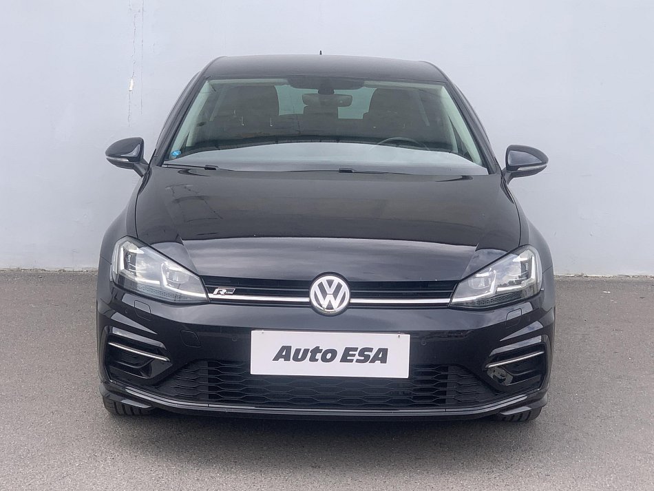 Volkswagen Golf 1.5 TSi 