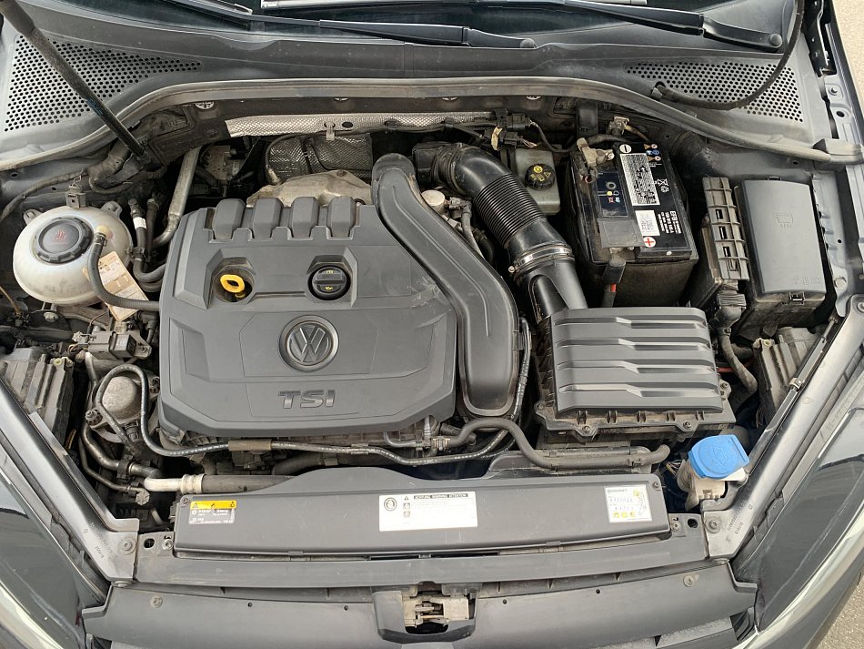 Volkswagen Golf 1.5 TSi 