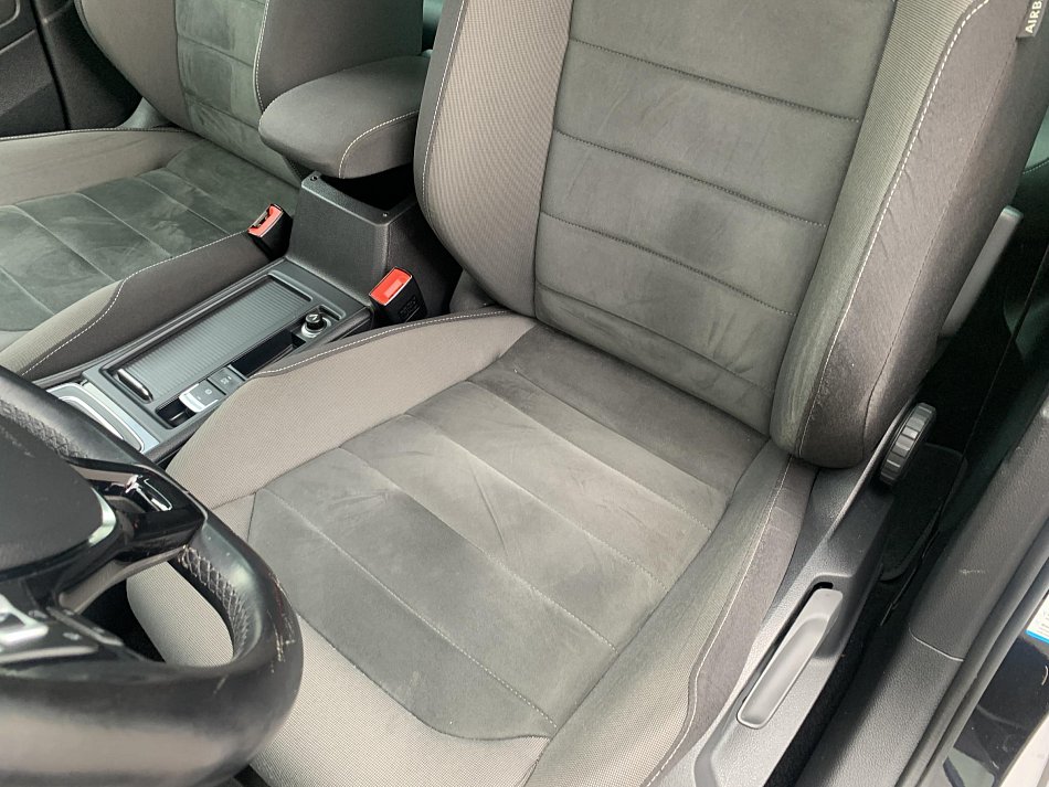 Volkswagen Golf 1.5 TSi 