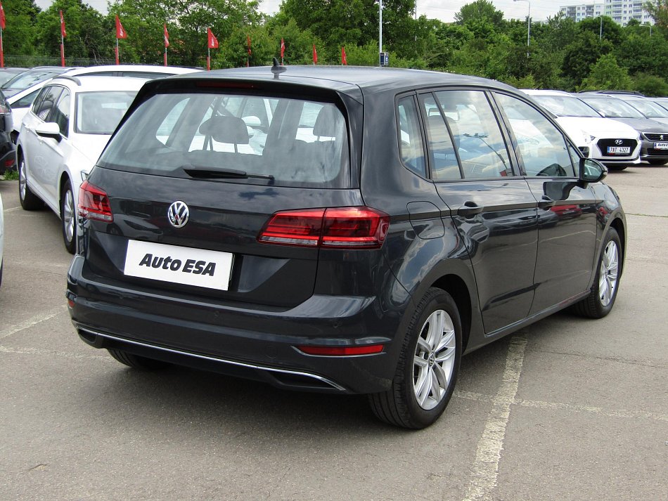 Volkswagen Sportsvan 1.6 TDi 