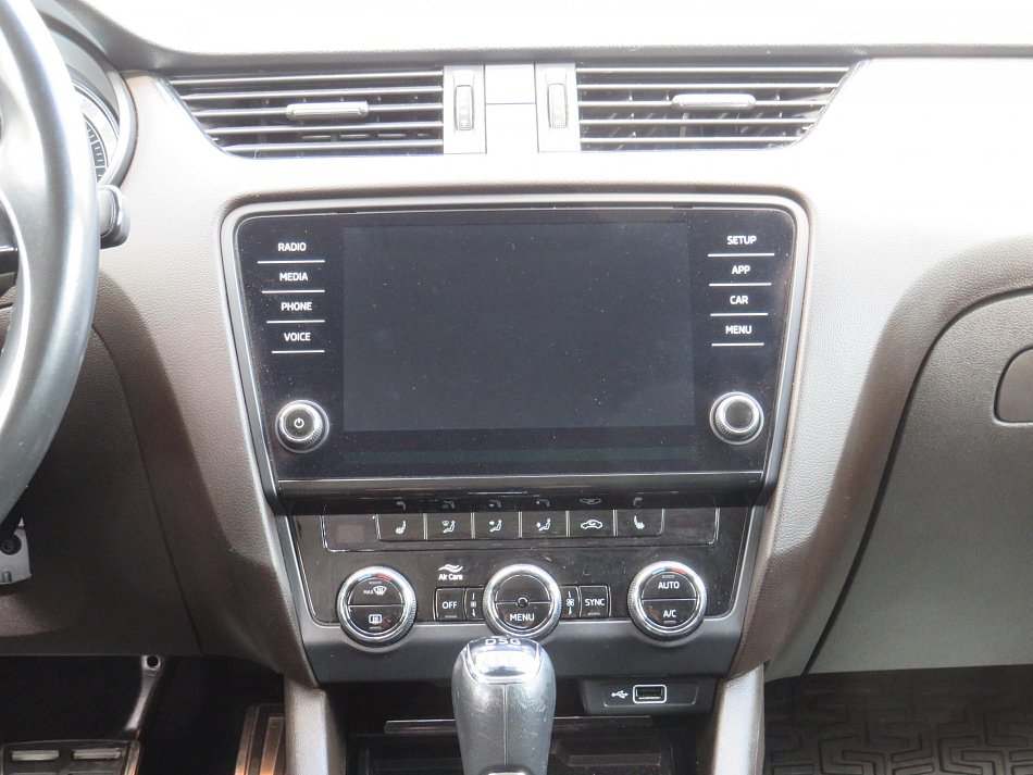 Škoda Octavia III 2.0TDi Scout 4x4