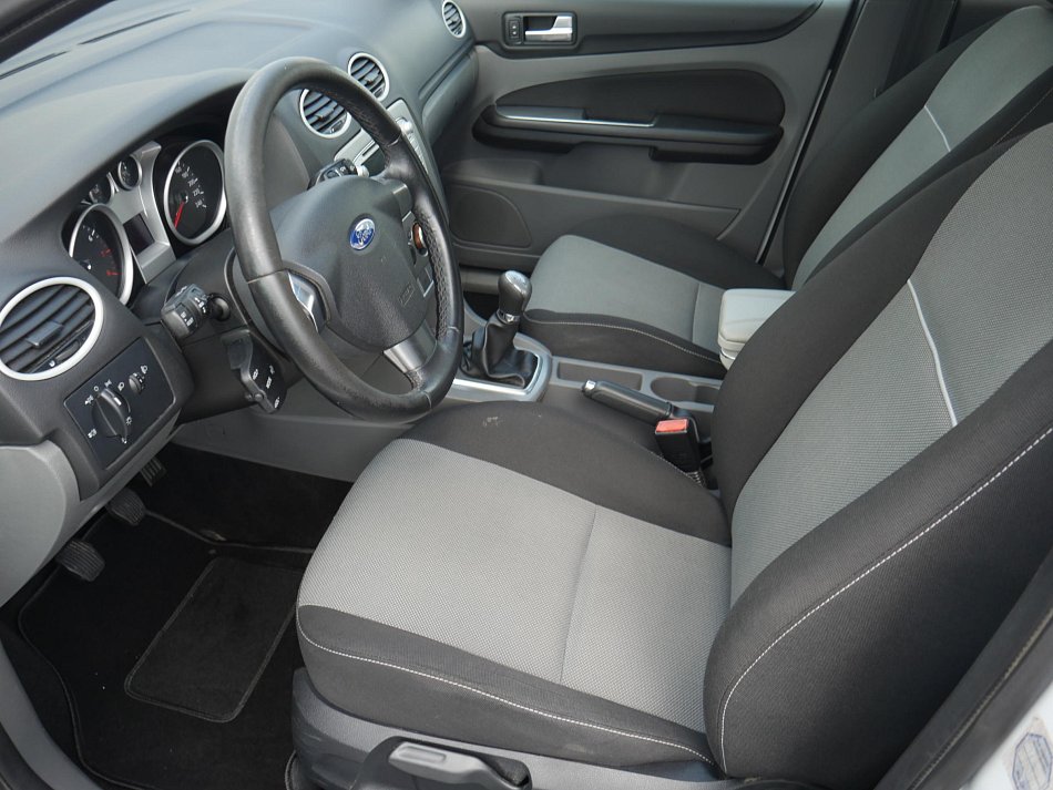 Ford Focus 1.4i 