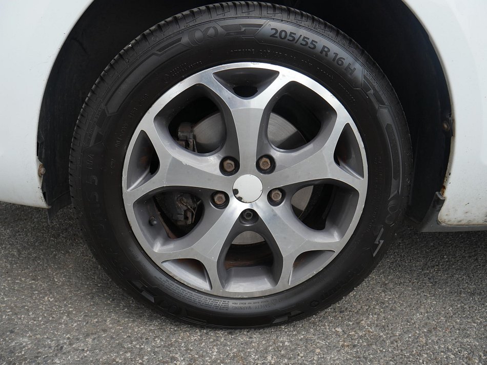 Ford Focus 1.4i 