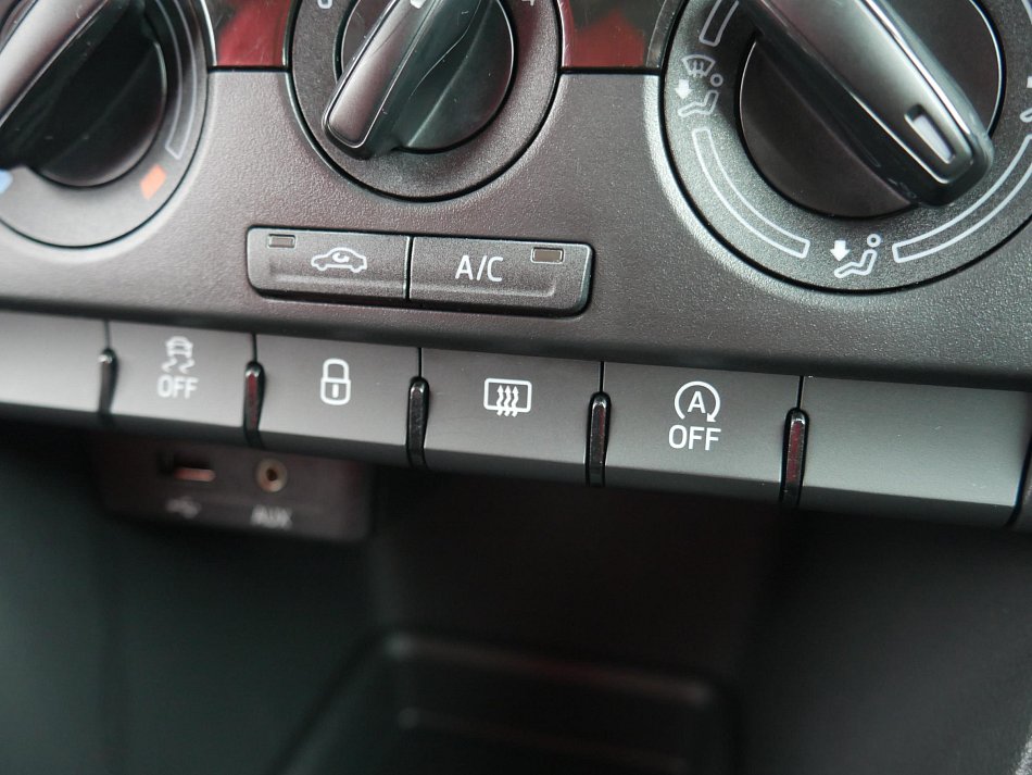 Škoda Rapid 1.0 TSI Active