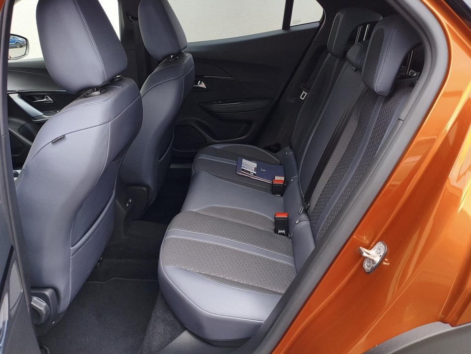 Peugeot 2008 1.2 PT Allure
