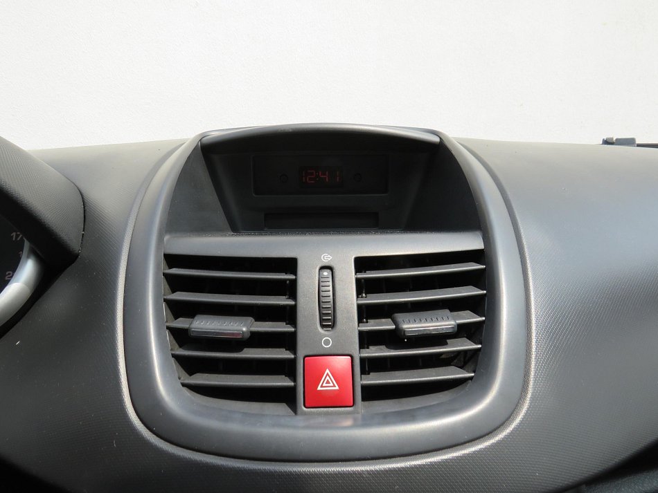 Peugeot 207 1.4i 