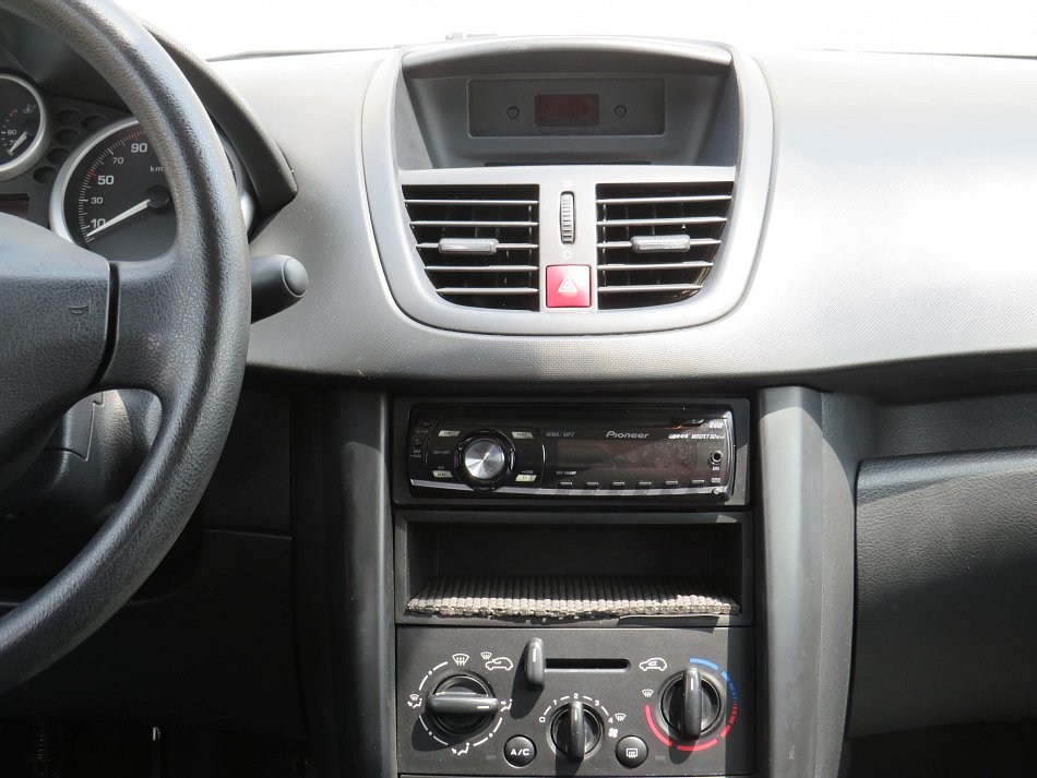 Peugeot 207 1.4i 