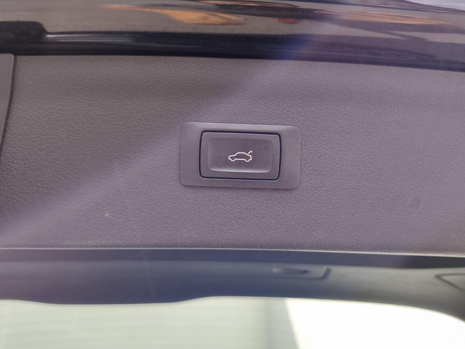 Audi Q3 2.0 TDi 