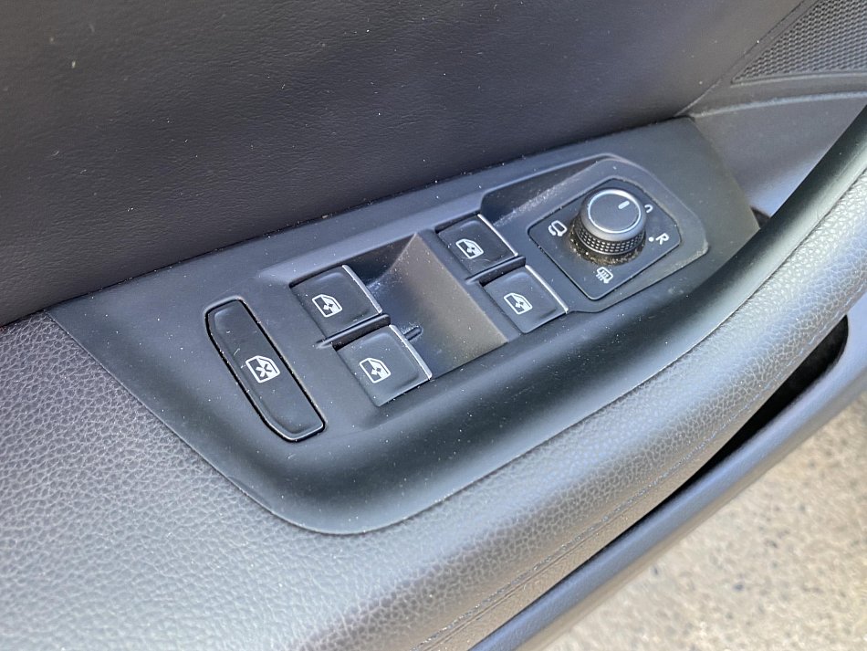Volkswagen Passat 1.6 TDi Highline
