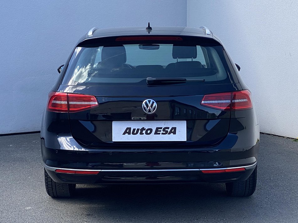 Volkswagen Passat 1.6 TDi Highline