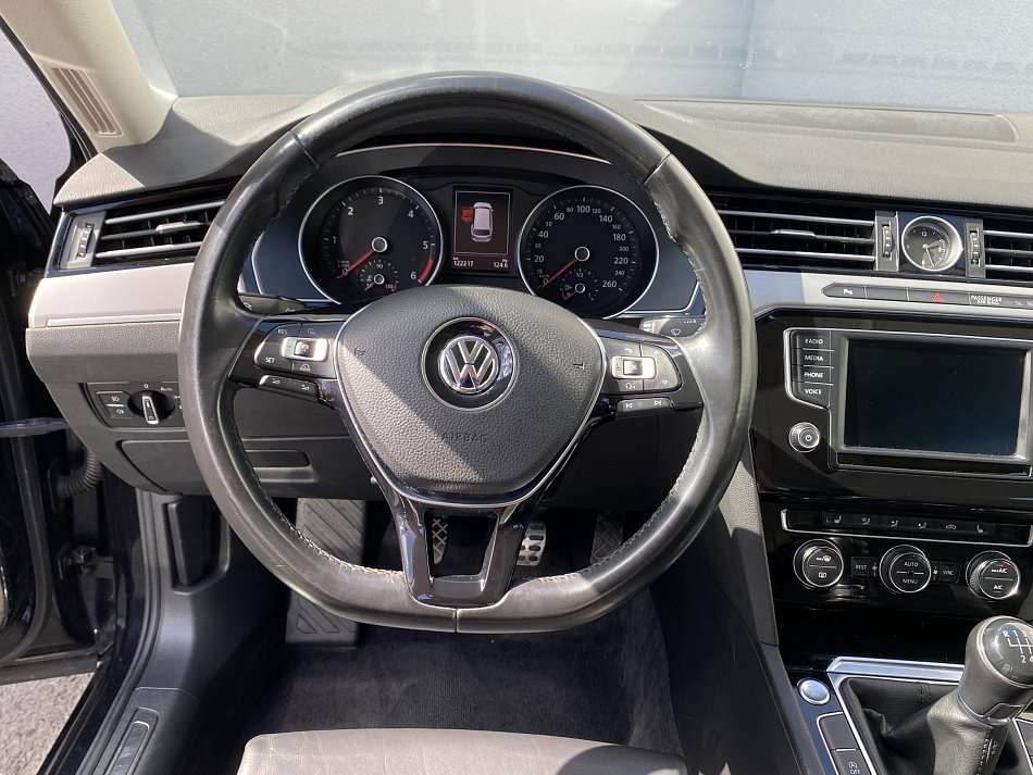 Volkswagen Passat 1.6 TDi Highline