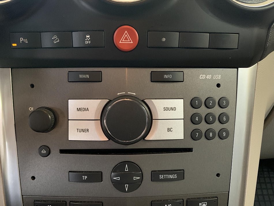 Opel Antara 2.2CDTi  4x4