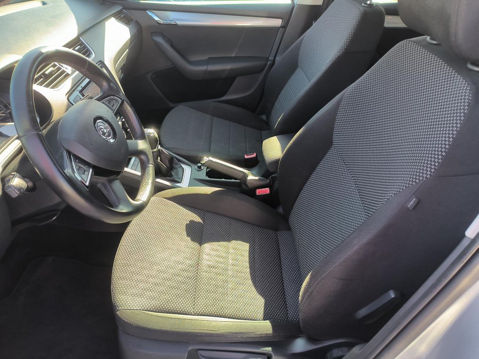 Škoda Octavia III 2.0TDi Ambition