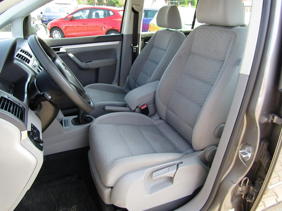 Volkswagen Touran 1.4 TSI 