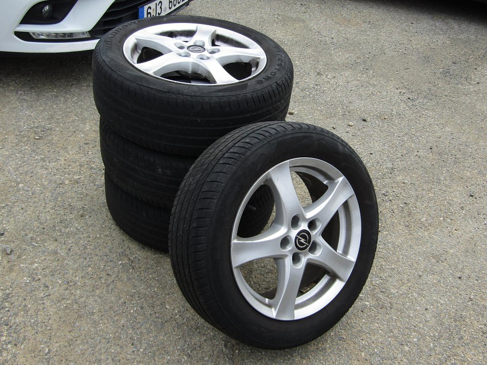 Opel Astra 1.6CDTI 