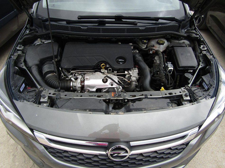 Opel Astra 1.6CDTI 