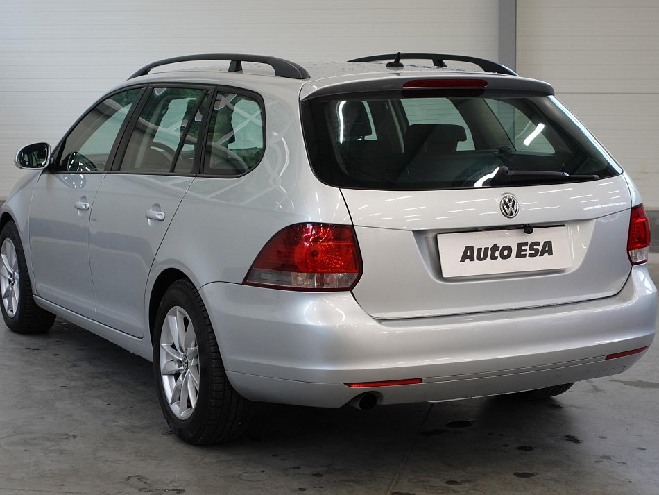 Volkswagen Golf 1.6 TDi Trendline