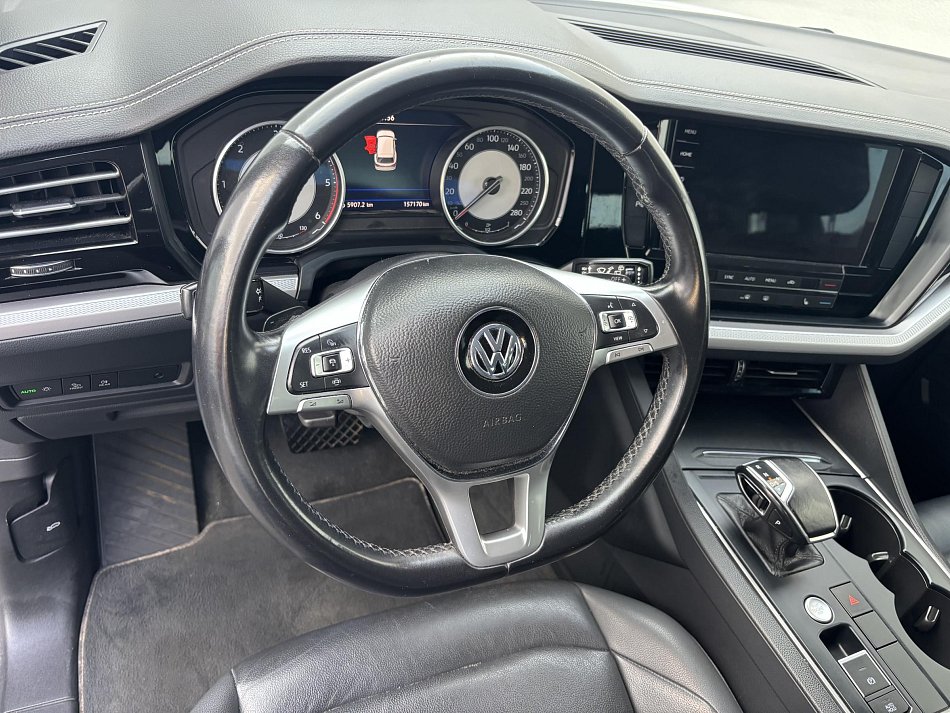 Volkswagen Touareg 3.0 TDi  4x4