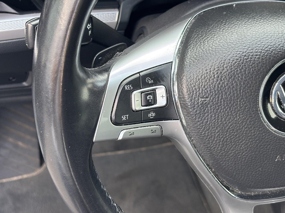 Volkswagen Touareg 3.0 TDi  4x4