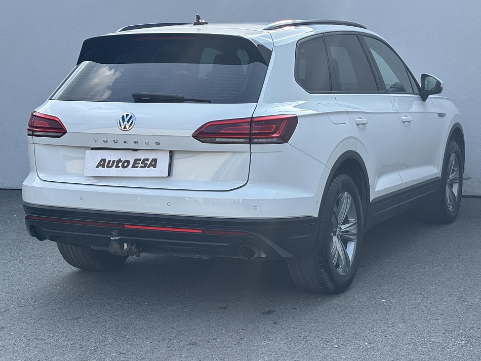 Volkswagen Touareg 3.0 TDi  4x4