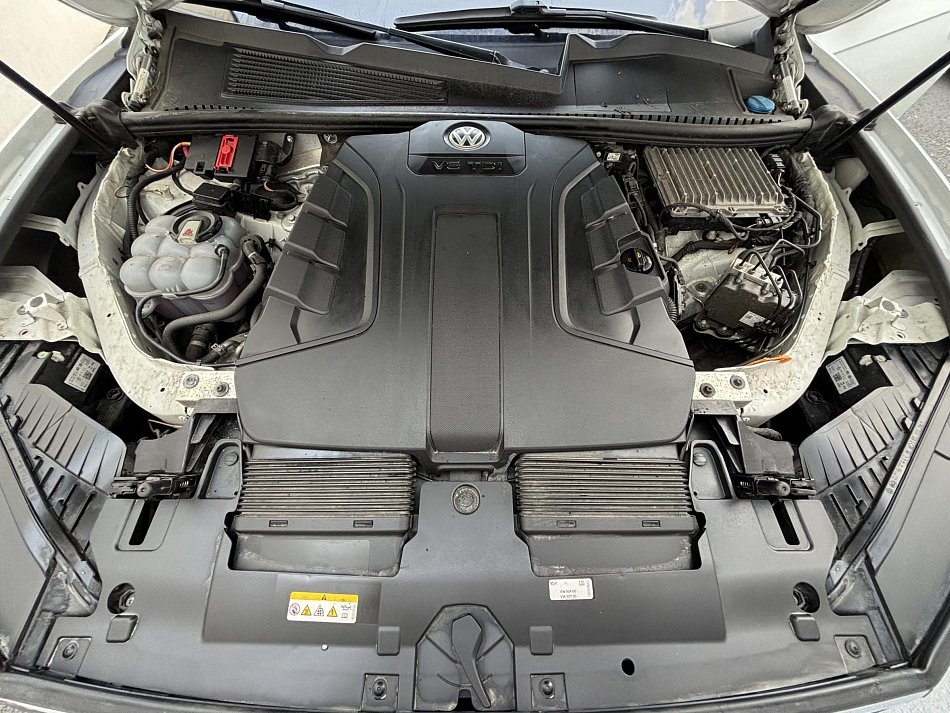 Volkswagen Touareg 3.0 TDi  4x4