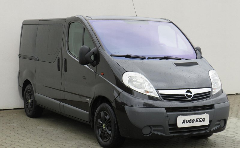 Opel Vivaro 2.5CDTi Life