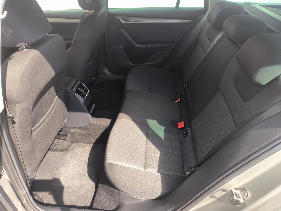 Škoda Octavia III 2.0 TDi Style 4X4