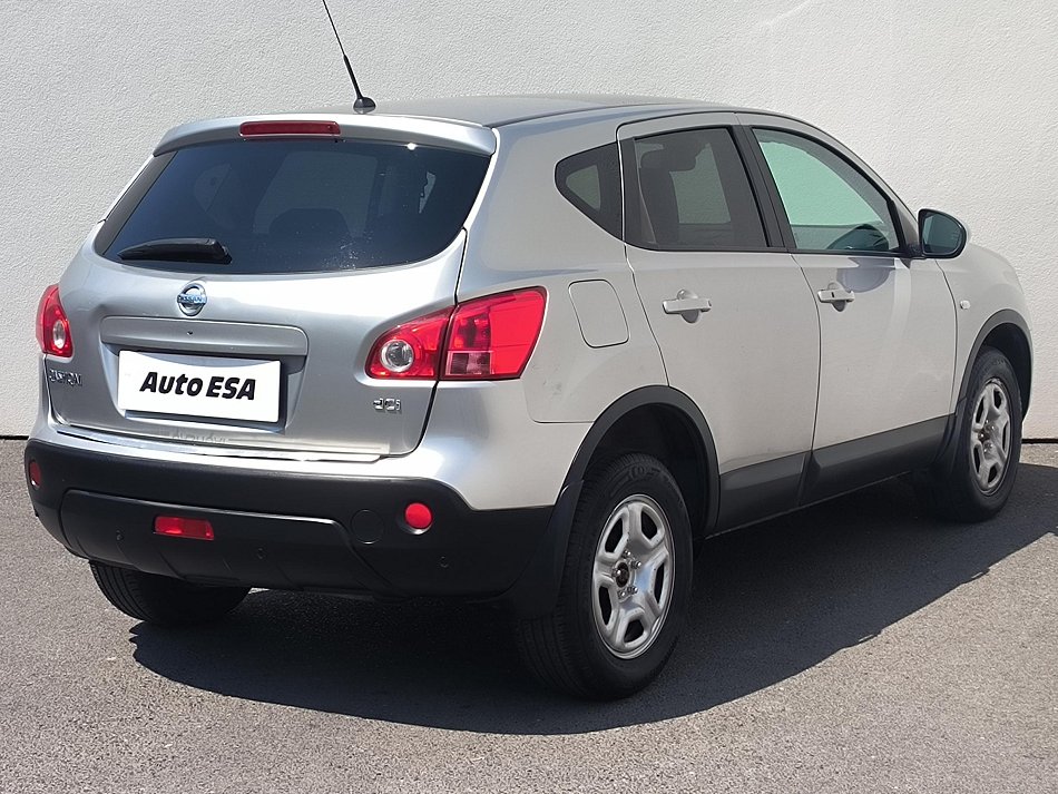 Nissan Qashqai 2.0  4x4