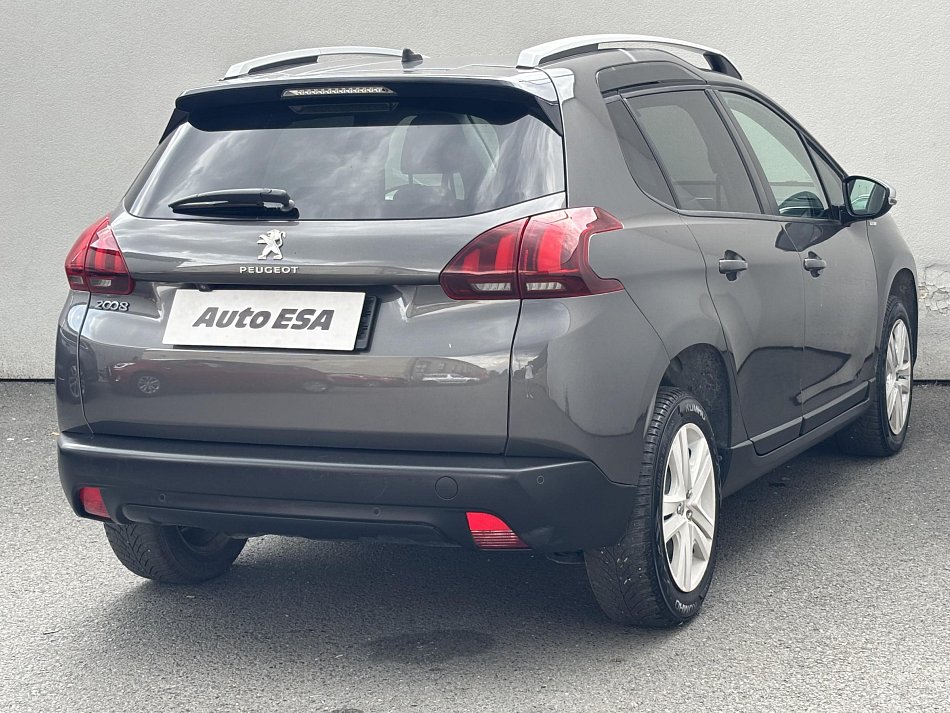 Peugeot 2008 1.2 PT Style