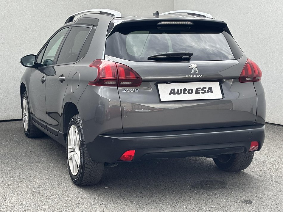 Peugeot 2008 1.2 PT Style