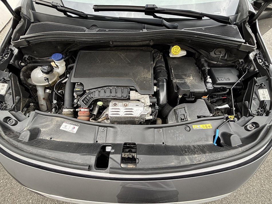 Peugeot 2008 1.2 PT Style