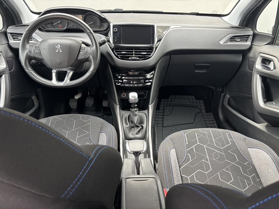 Peugeot 2008 1.2 PT Style