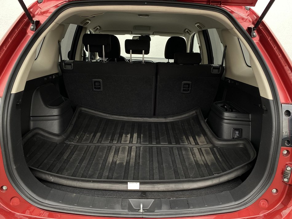Mitsubishi Outlander 2.0 MIVEC  4x4