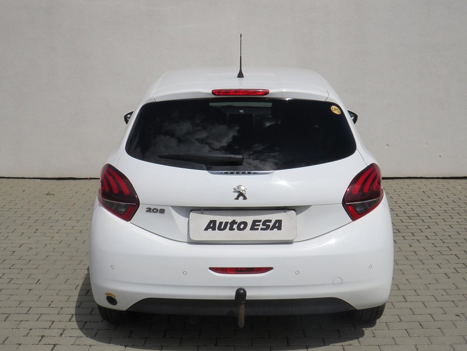 Peugeot 208 1.2i 