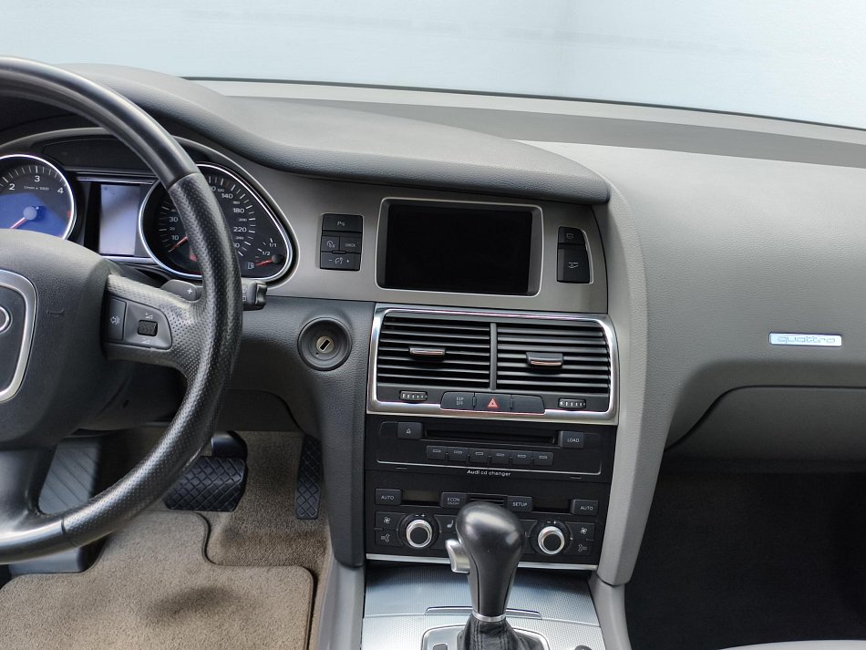 Audi Q7 3.0TDi  Quattro