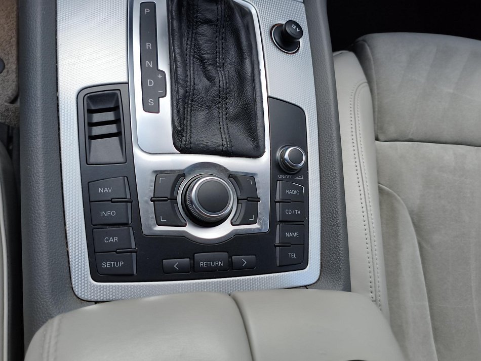 Audi Q7 3.0TDi  Quattro
