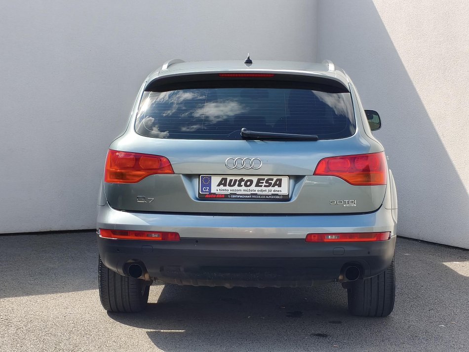 Audi Q7 3.0TDi  Quattro