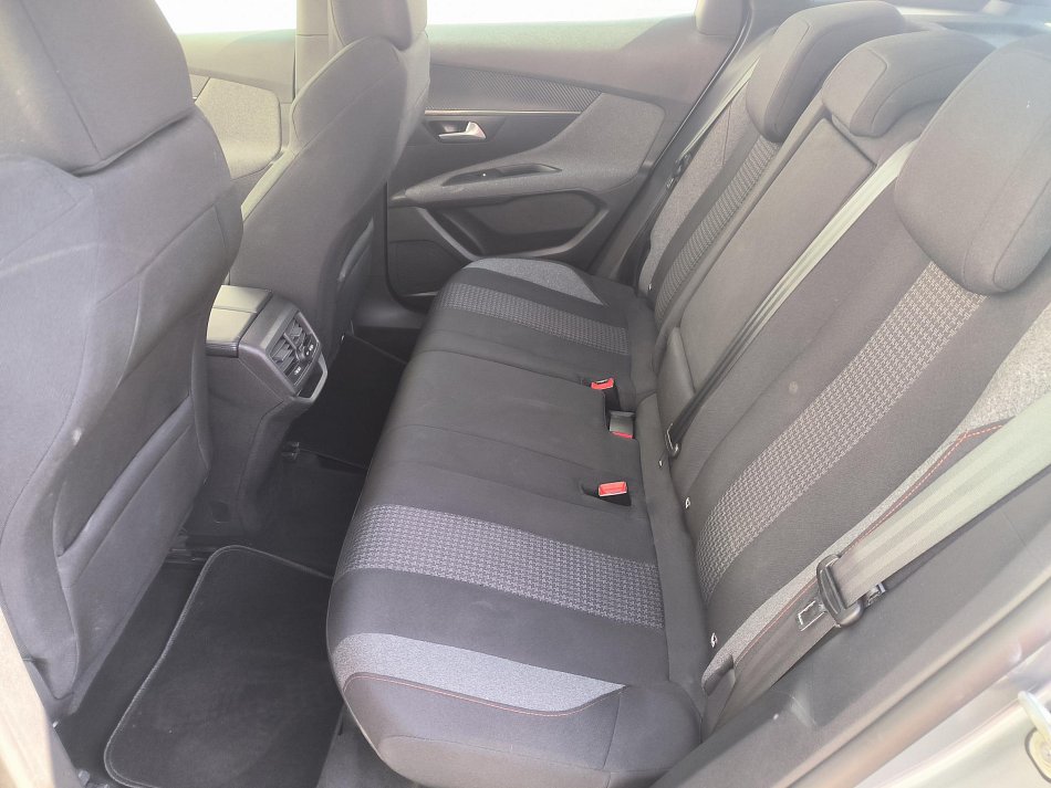 Peugeot 3008 1.5 HDi Active