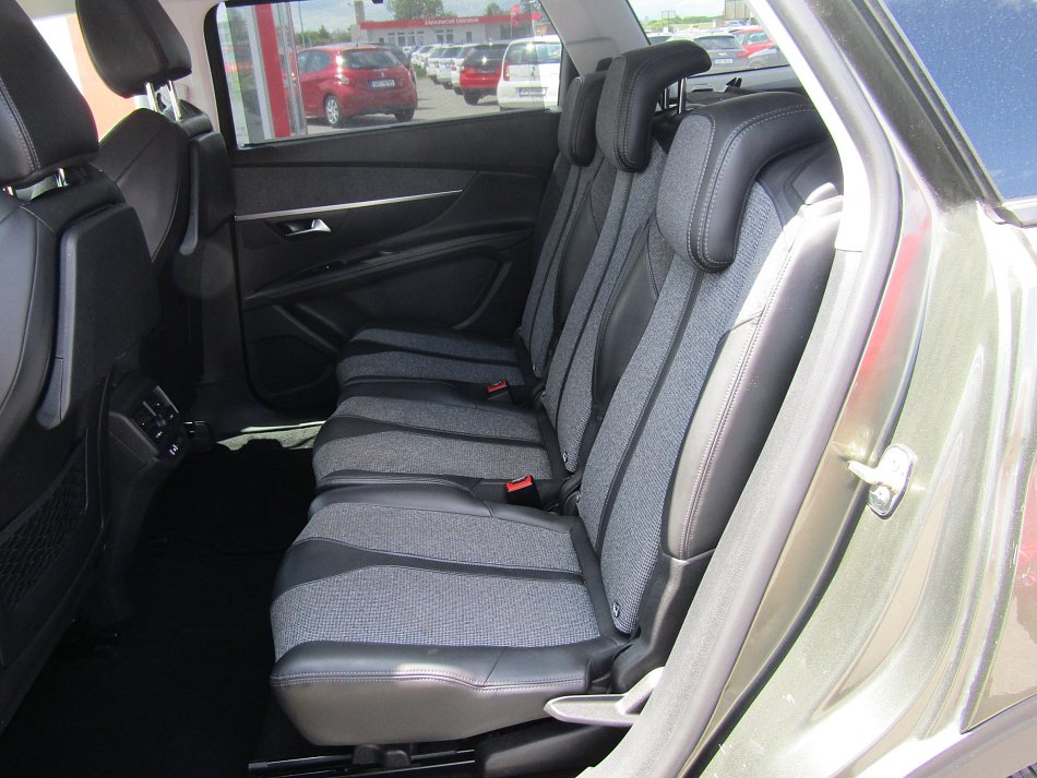 Peugeot 5008 1.6HDi 