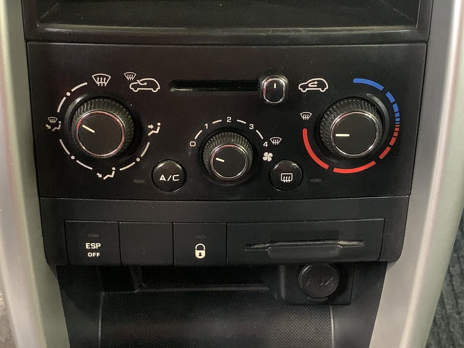 Peugeot 207 1.4i 