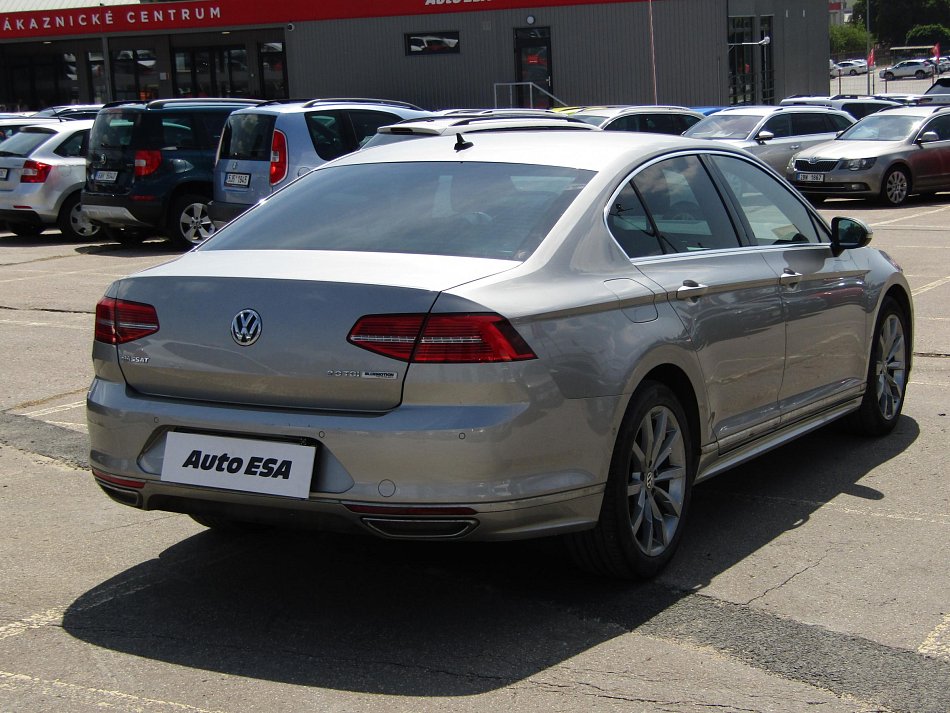 Volkswagen Passat 2.0TDi Highline